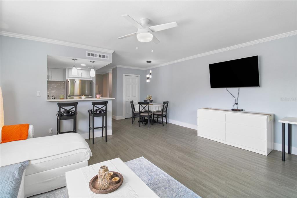 631 North Keene Road, Unit S8 Clearwater, FL 33755 - Photo 9 of 22