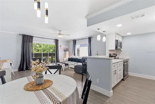 $1,650 | 631 North Keene Road, Unit S8, Clearwater, FL 33755