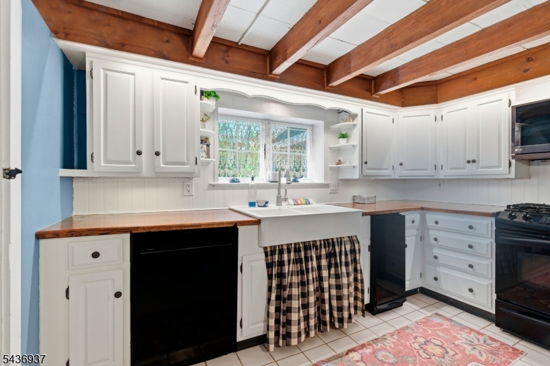 60 Pleasant Run Road Flemington, NJ 08822 - Photo 11 of 48