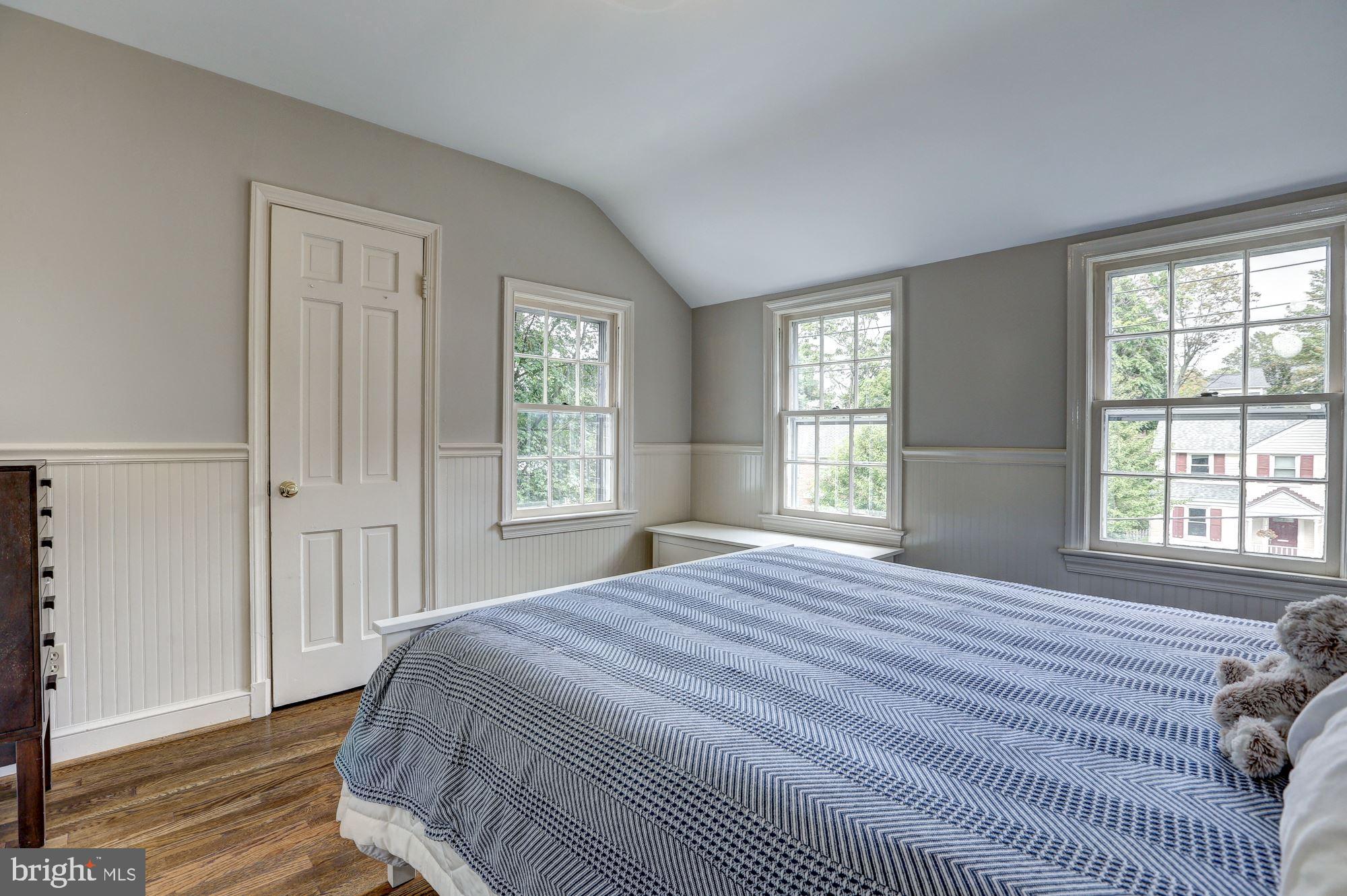 5908 Gloster Road Bethesda, MD 20816 - Photo 23 of 40 Bedroom #2 with deep closet