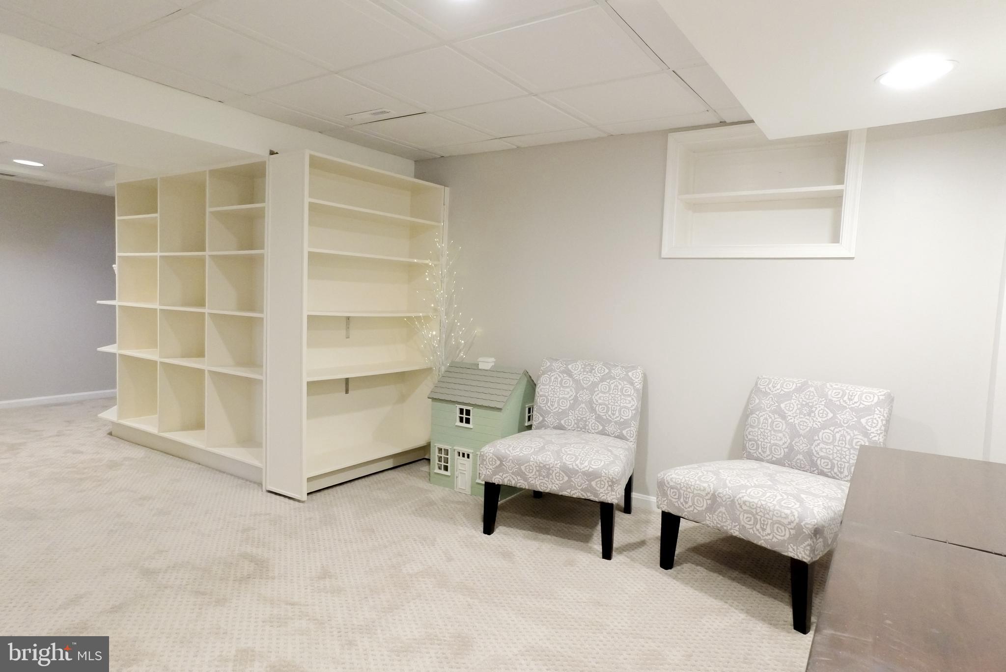 5908 Gloster Road Bethesda, MD 20816 - Photo 29 of 40 Finished Lower Leel