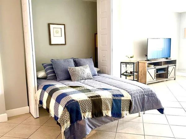 $1,800 | 7540 Bay Island Drive South, Unit 156, South Pasadena, FL 33707