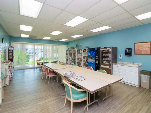 $1,800 | 7540 Bay Island Drive South, Unit 156, South Pasadena, FL 33707