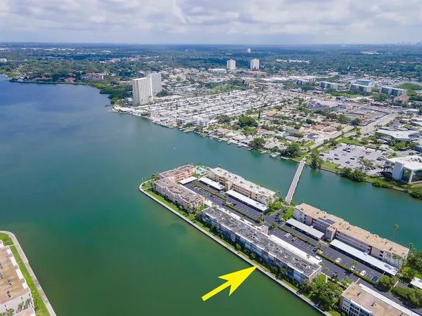 $1,800 | 7540 Bay Island Drive South, Unit 156, South Pasadena, FL 33707