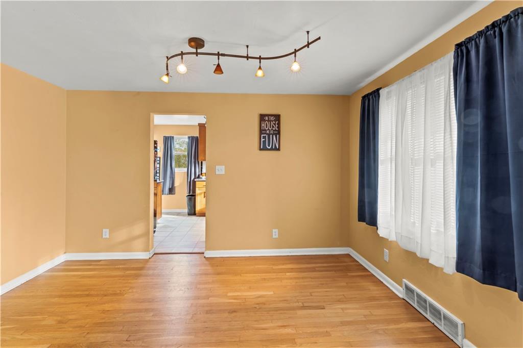 4184 Battle Ridge Road McDonald, PA 15057 - Photo 17 of 37