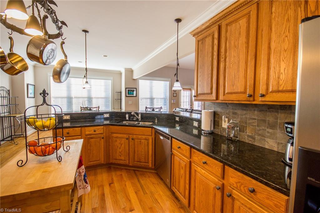 465 Fox Hunter Road Harmony, NC 28634 - Photo 10 of 38 Gallery Image 10