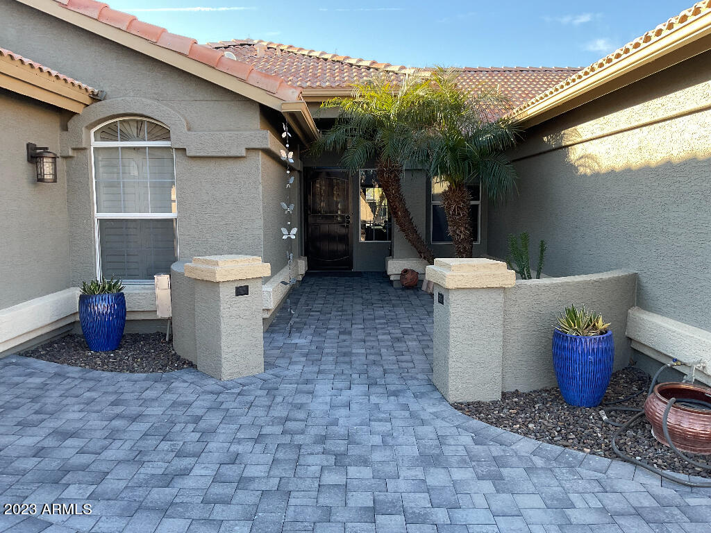 15301 Piccadilly Road Goodyear, AZ 85395 - Photo 3 of 31 02