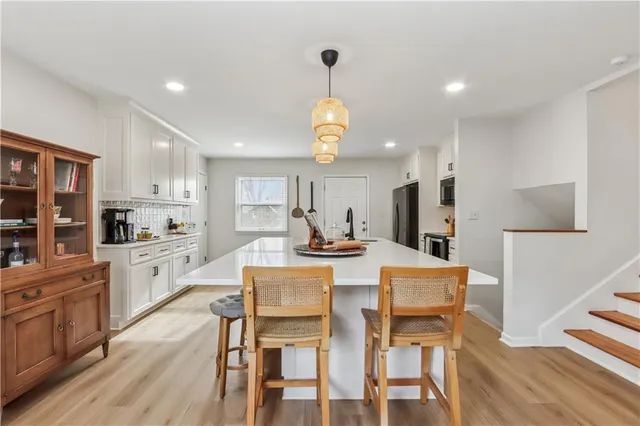 $335,000 | 9231 West 100th Street, Overland Park, KS 66212