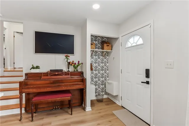 $335,000 | 9231 West 100th Street, Overland Park, KS 66212