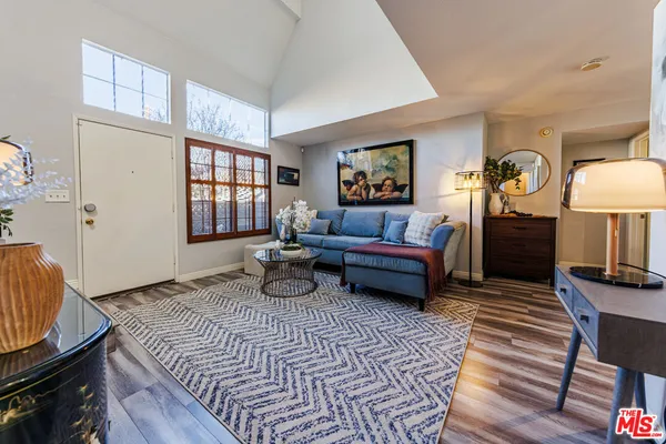 $799,000 | 170 North Sierra Bonita Avenue, Unit 4, Pasadena, CA 91106