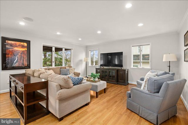 $1,407,002 | 803 Beverley Drive, Alexandria, VA 22302