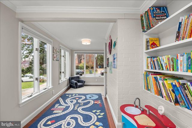 $1,407,002 | 803 Beverley Drive, Alexandria, VA 22302