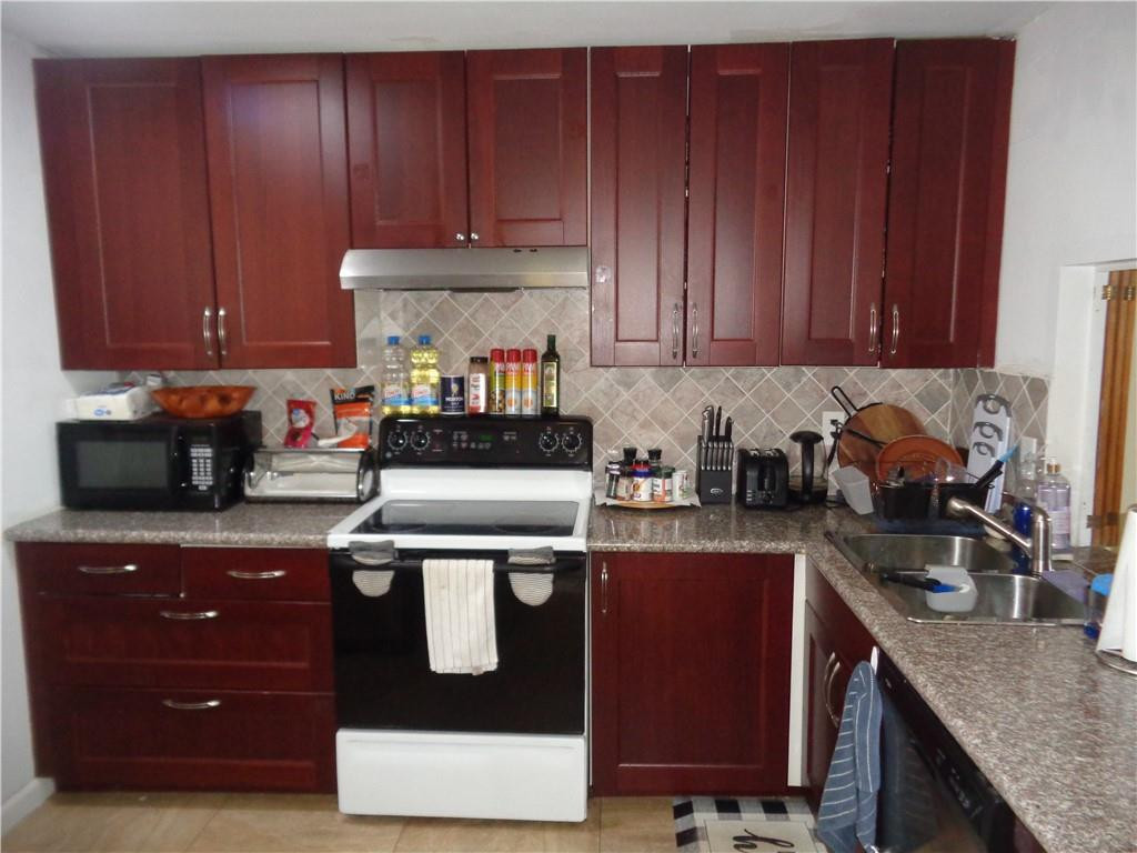 3955 North Nob Hill Road, Unit 509 Sunrise, FL 33351 - Photo 2 of 11 Photo 2