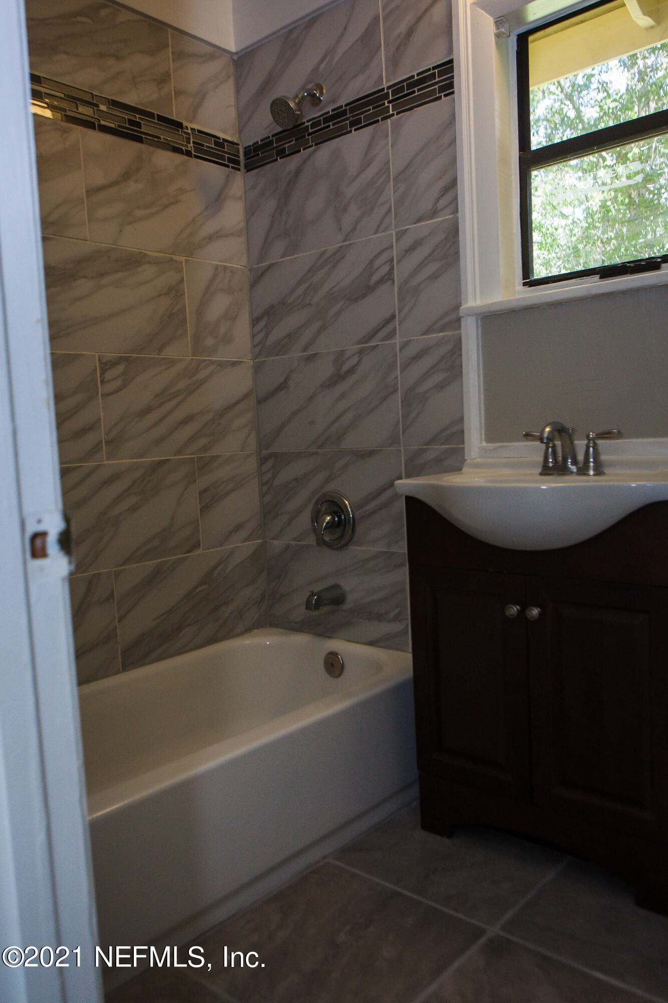 274501 Murrhee Road Hilliard, FL 32046 - Photo 29 of 30 28 Cottage Bathroom 1