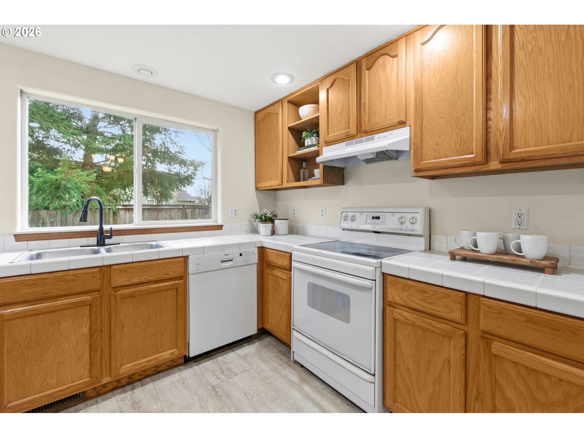 5246 Austin Way Eugene, OR 97402 - Photo 15 of 37