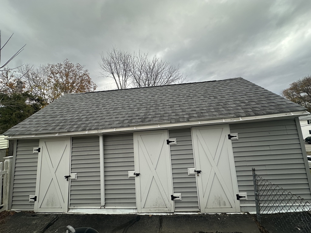 17 Mt Pleasant Street Webster, MA 01570 - Photo 5 of 7