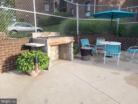 17821 Buehler Road, Unit E Olney, MD 20832 - Photo 19 of 24 Pool Area
