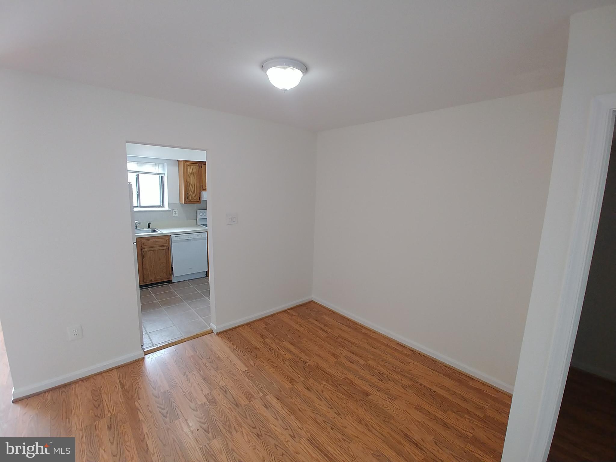 17821 Buehler Road, Unit E Olney, MD 20832 - Photo 4 of 24 Dining Room
