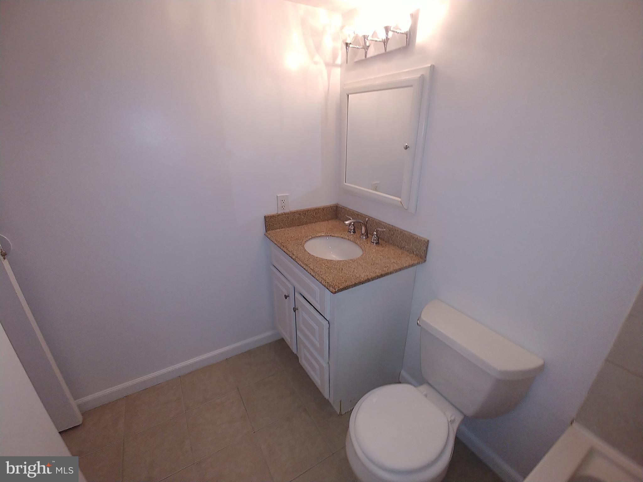 17821 Buehler Road, Unit E Olney, MD 20832 - Photo 9 of 24 Bath