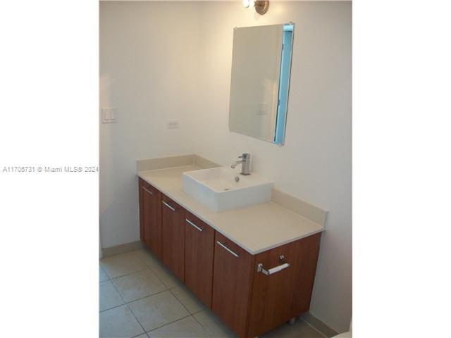 3301 Northeast 1st Avenue, Unit H1705 Miami, FL 33137 - Photo 12 of 25 Exterior Front