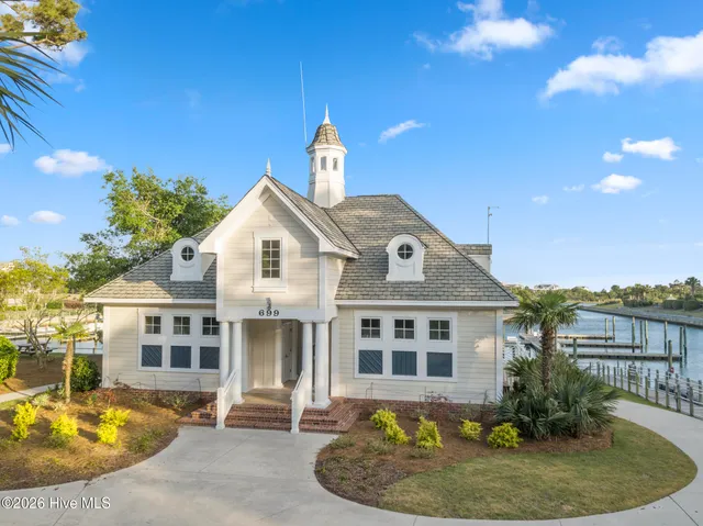 $899,000 | 600 North Seascape Boulevard Southwest, Supply, NC 28462