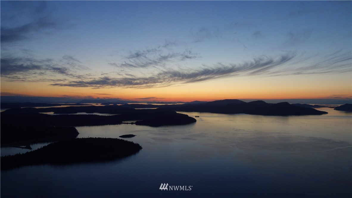 121314 Rum Runner Road Lopez Island, WA 98261 - Photo 7 of 28 Gallery Image 7