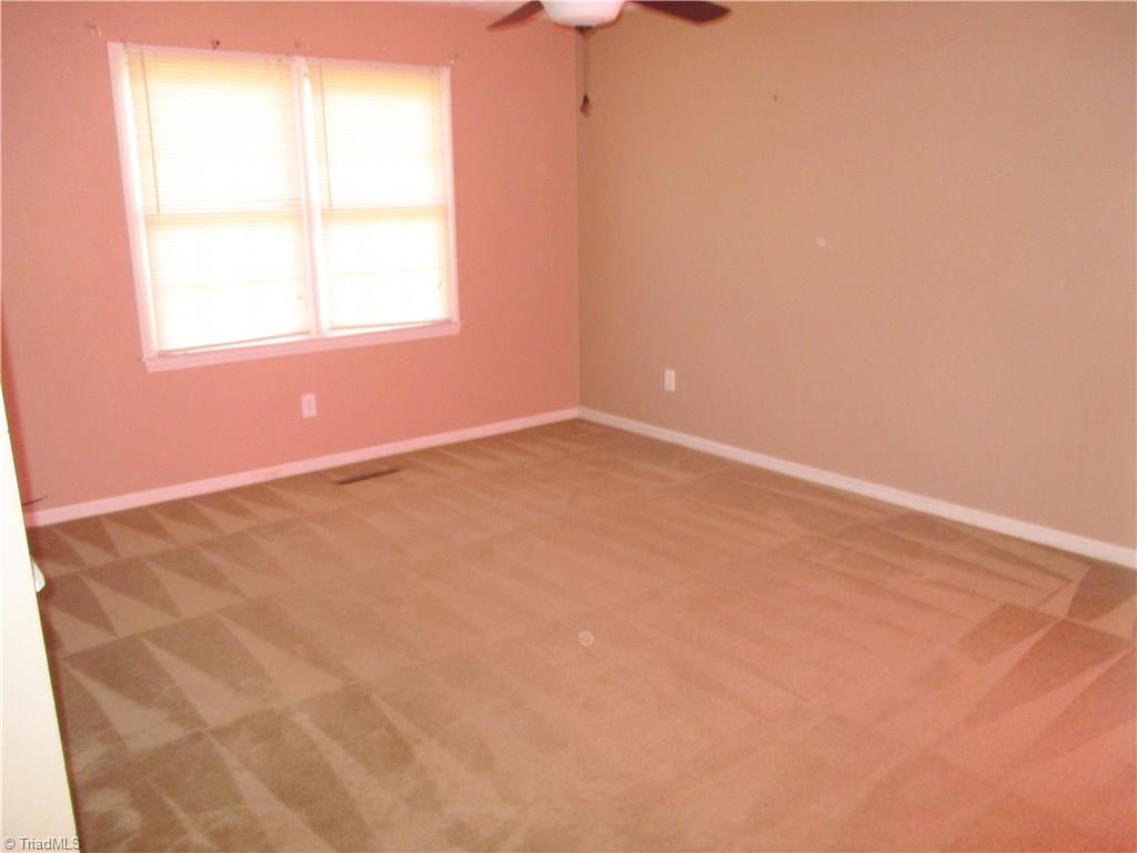 8150 Creedmoor Drive Rural Hall, NC 27045 - Photo 5 of 28 Gallery Image 5