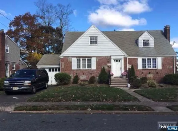 $799,000 | 37-27 Hale Place, Fair Lawn, NJ 07410