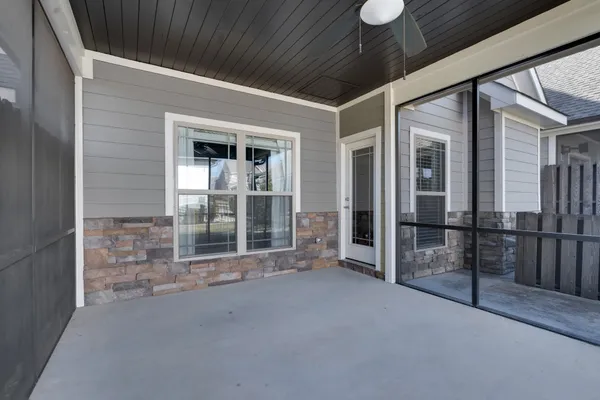 a view of a garage