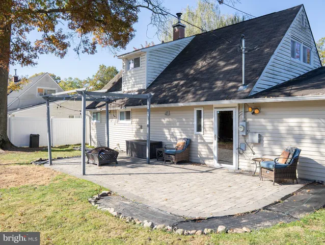 $430,000 | 154 Juniper Drive, Levittown, PA 19056