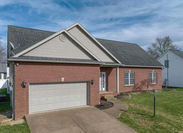 $430,000 | 1900 Hickory Hill Court, Newburgh, IN 47630