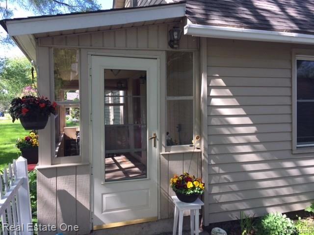 3301 Emmons Avenue Rochester Hills, MI 48307 - Photo 4 of 19