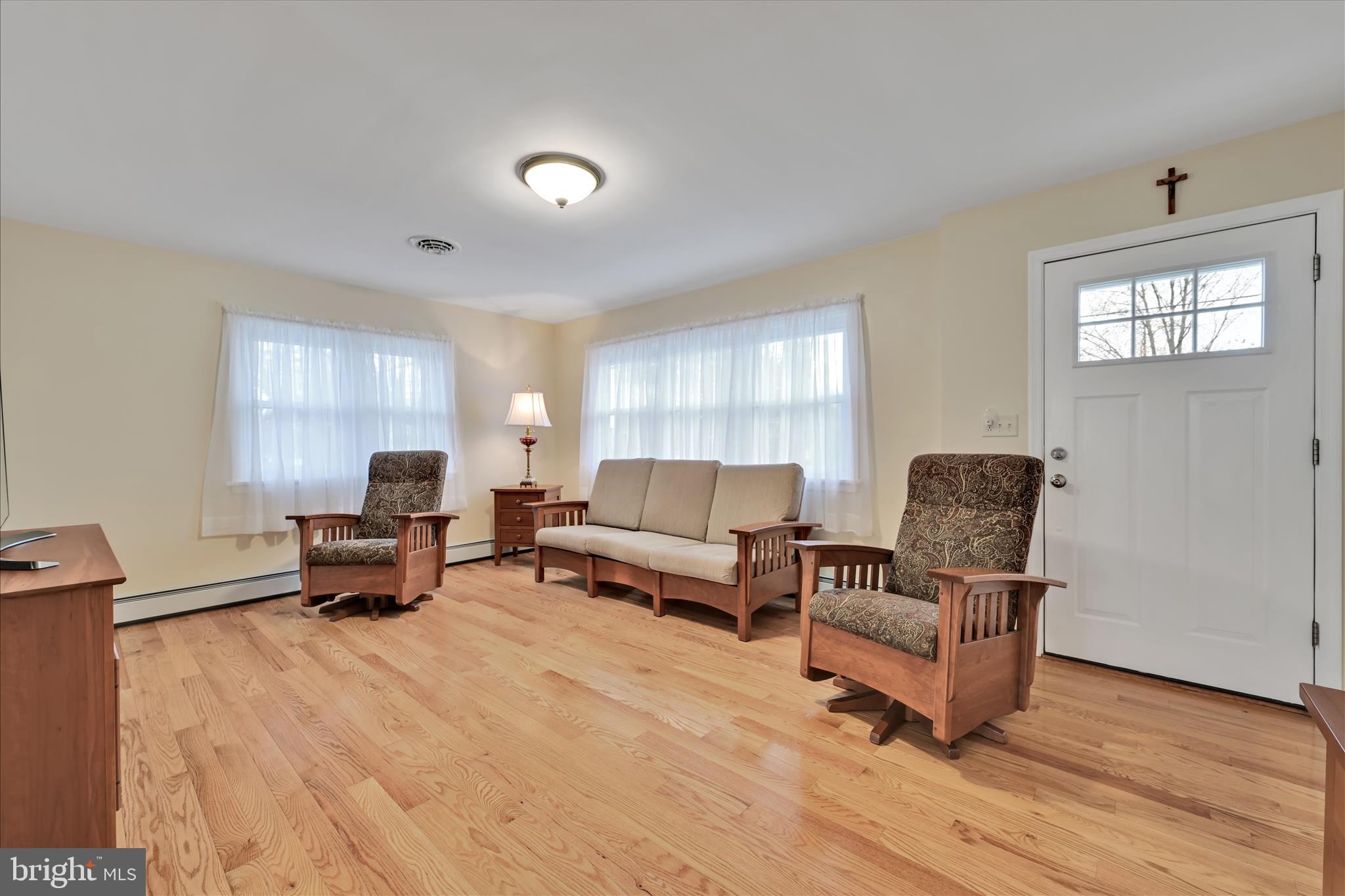 1931 South Forge Road Palmyra, PA 17078 - Photo 4 of 29 a living room with furniture and a window