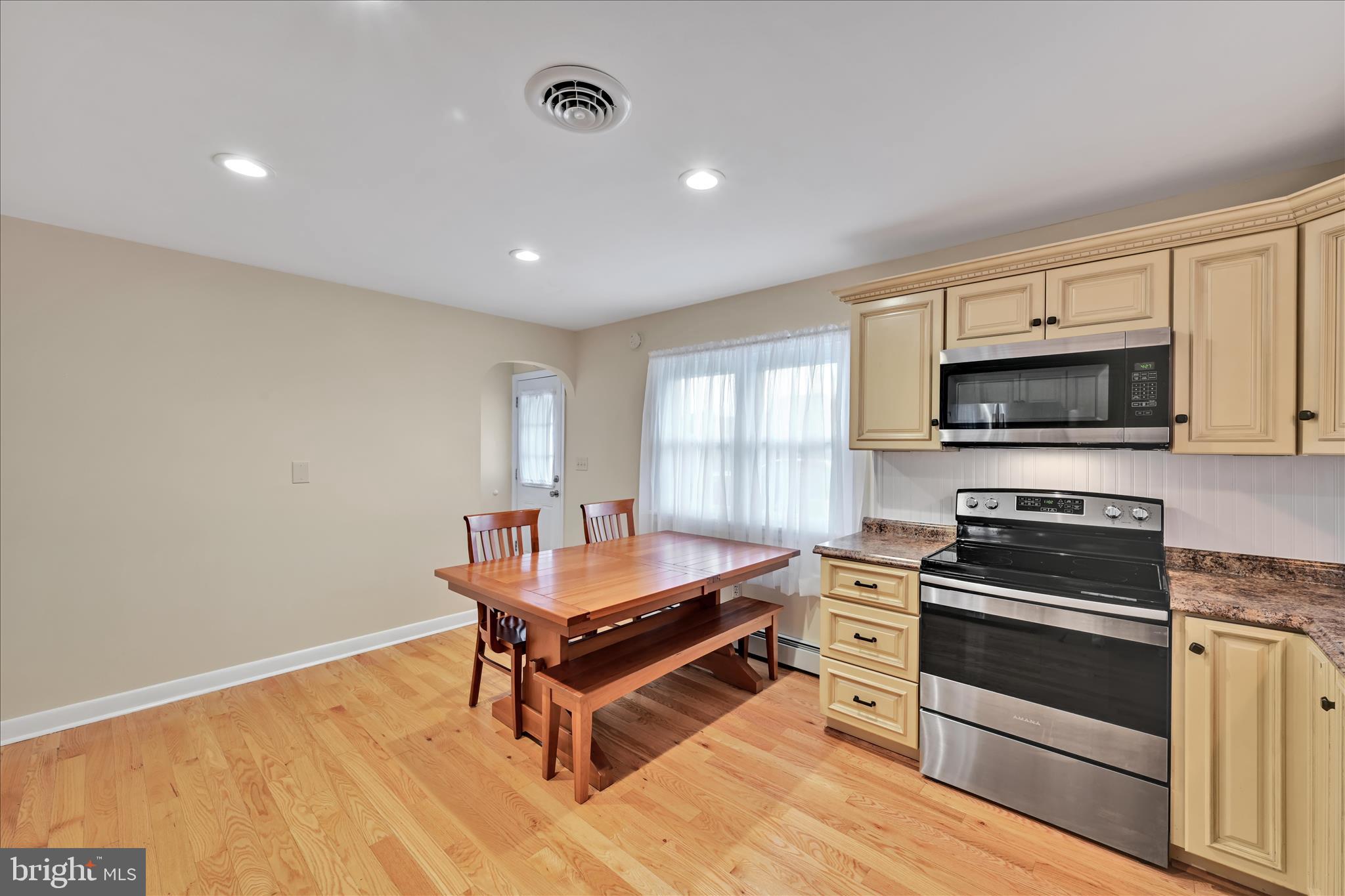 1931 South Forge Road Palmyra, PA 17078 - Photo 5 of 28 Kitchen