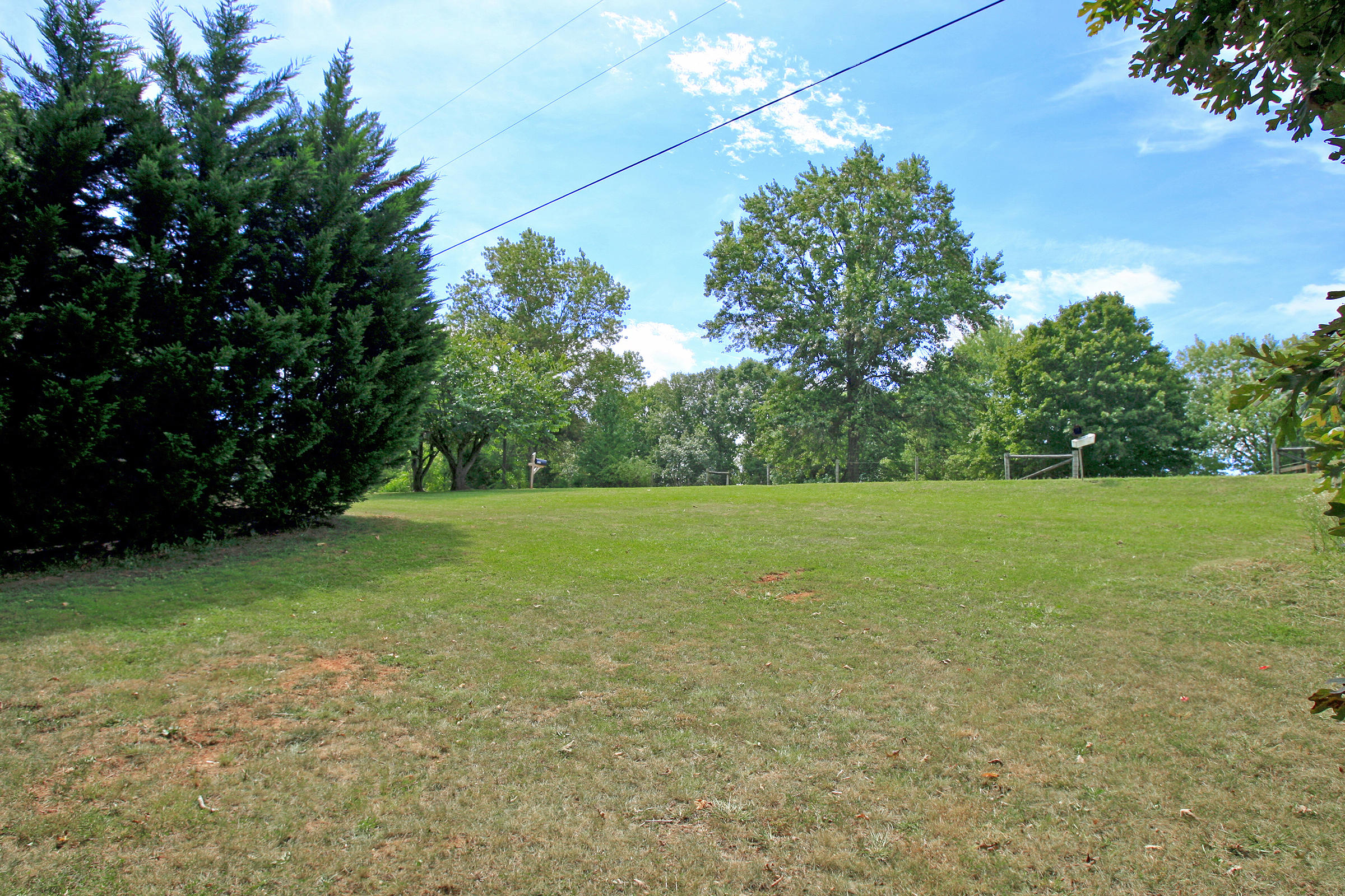 2960 Eton Road Hardy, VA 24101 - Photo 41 of 43 a view of a garden with basketball court