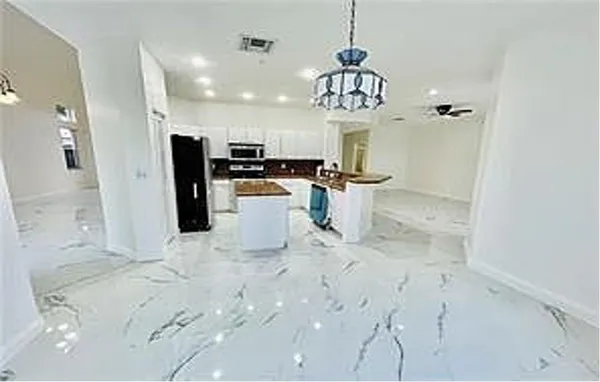 $3,950 | 11041 Harbour Springs Circle, Boca Raton, FL 33428