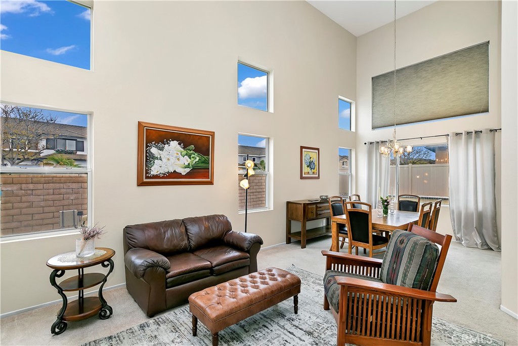 16373 Skyridge Drive Riverside, CA 92503 - Photo 11 of 60 Living Room