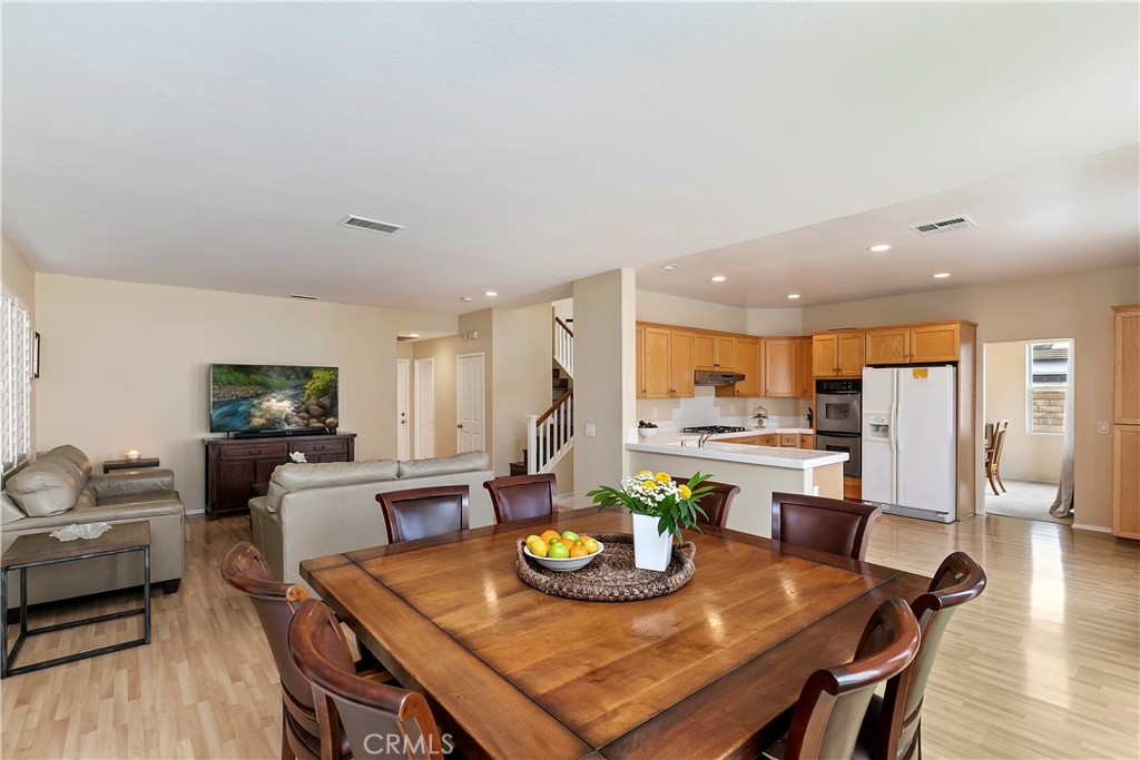 16373 Skyridge Drive Riverside, CA 92503 - Photo 20 of 60 Dining Area
