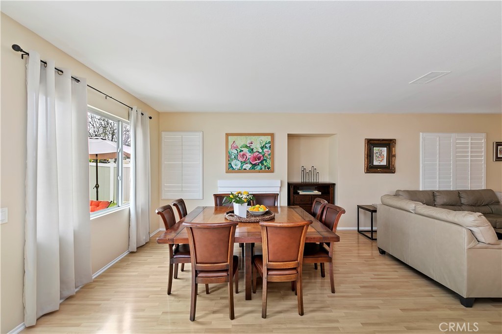 16373 Skyridge Drive Riverside, CA 92503 - Photo 24 of 60 Dining Area