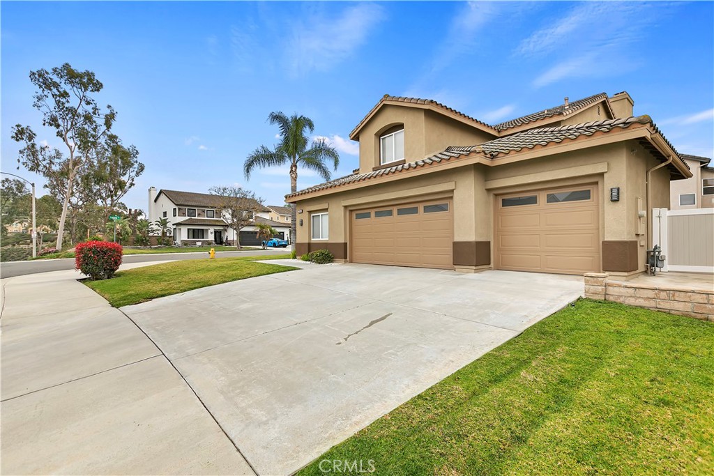 16373 Skyridge Drive Riverside, CA 92503 - Photo 3 of 60