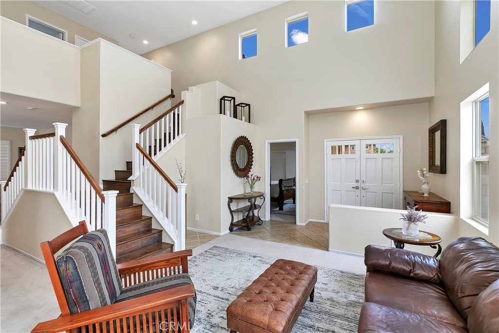 16373 Skyridge Drive Riverside, CA 92503 - Photo 8 of 60 Living Room