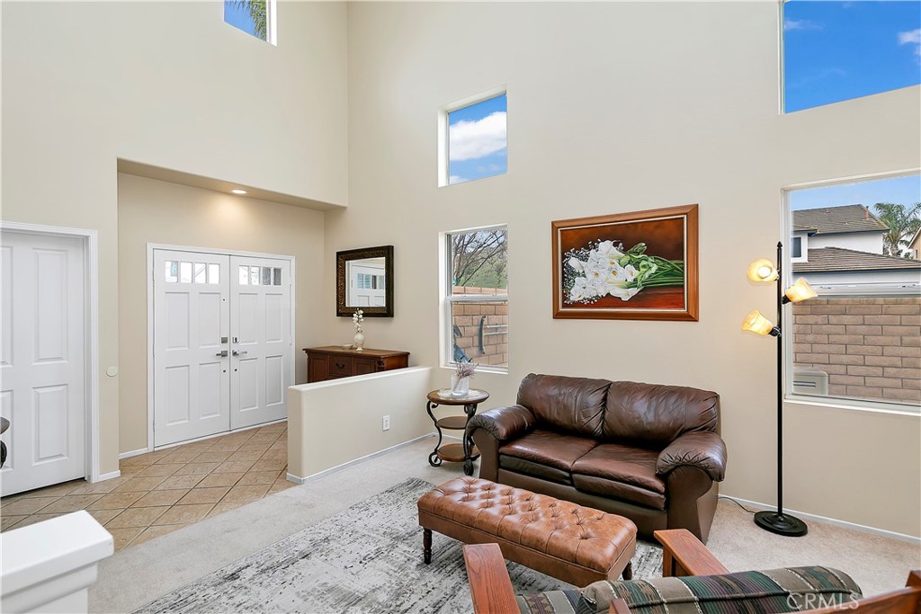 16373 Skyridge Drive Riverside, CA 92503 - Photo 9 of 60 Living Room