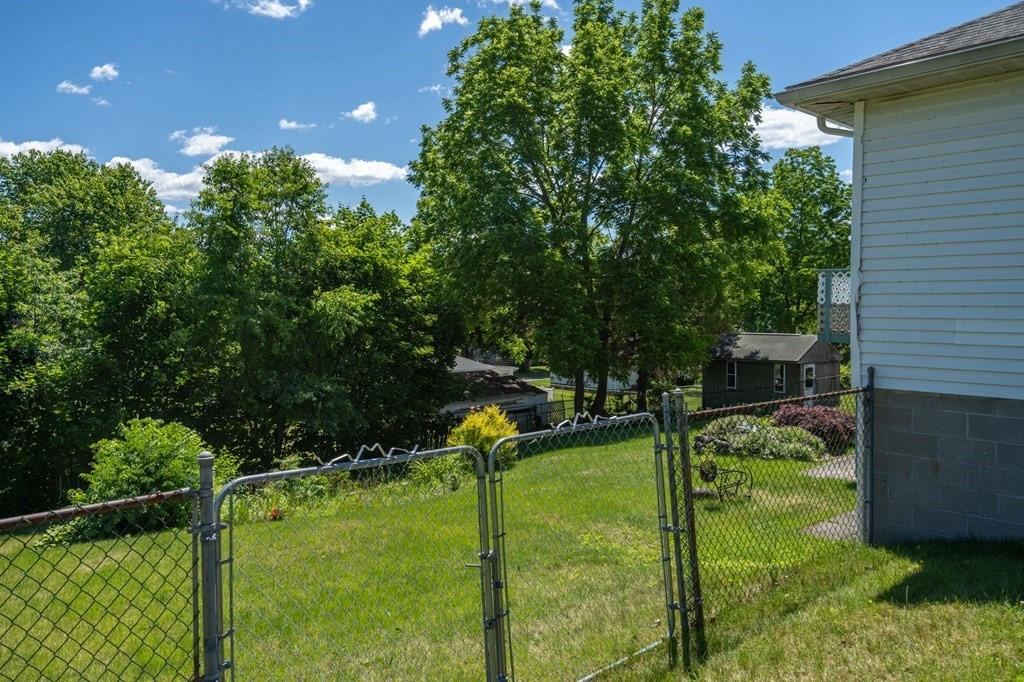 2013 Overlook Drive Three Rivers, MA 01080 - Photo 34 of 40