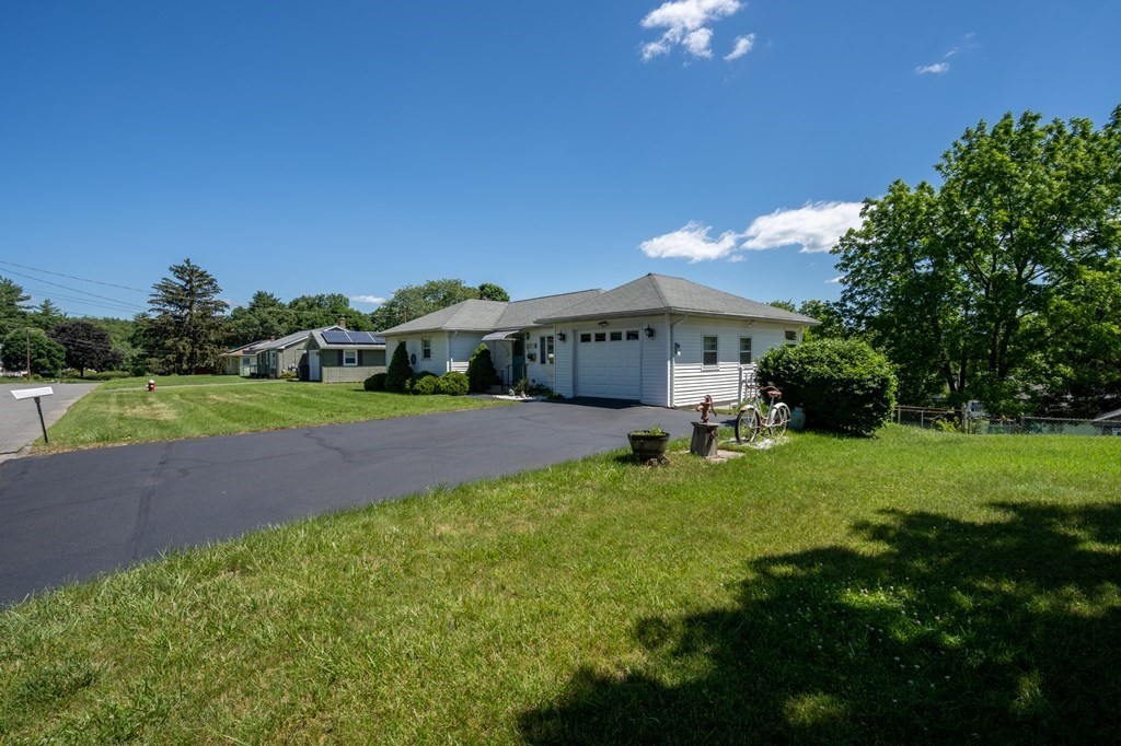 2013 Overlook Drive Three Rivers, MA 01080 - Photo 5 of 40