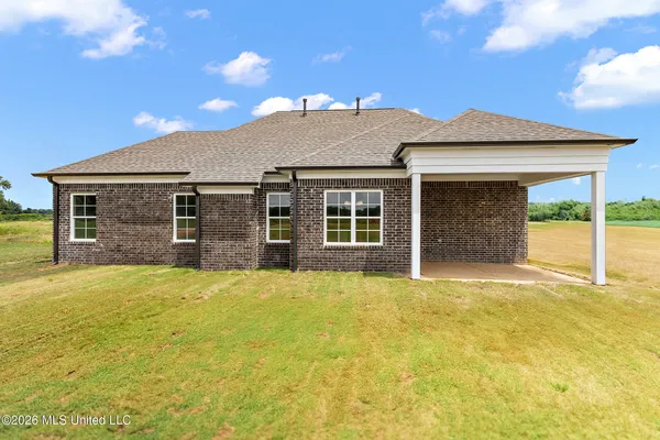 $324,900 | 13830 Wesley Banks Boulevard, Olive Branch, MS 38654