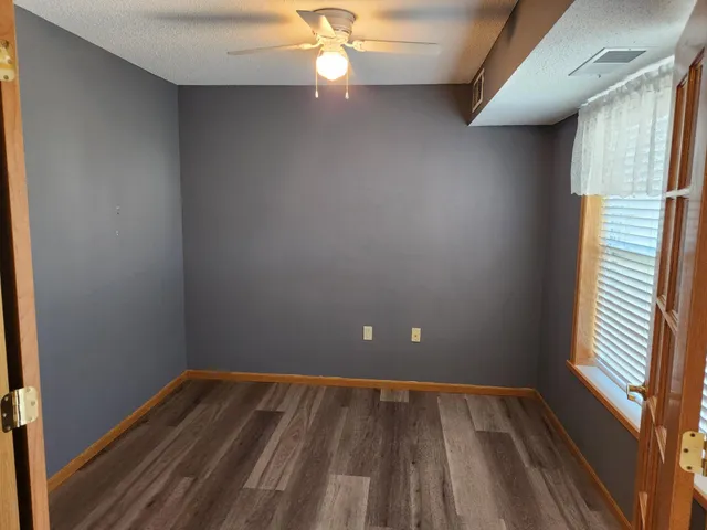 $139,500 | 5650 Boone Avenue North, Unit 321, New Hope, MN 55428