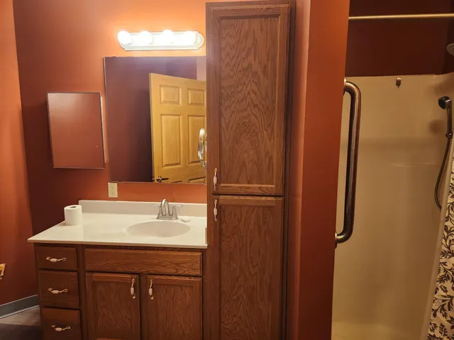 $139,500 | 5650 Boone Avenue North, Unit 321, New Hope, MN 55428