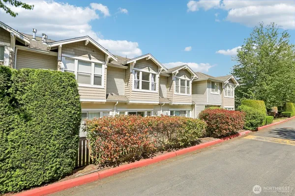 $740,000 | 2680 139th Avenue Southeast, Unit 29, Bellevue, WA 98005