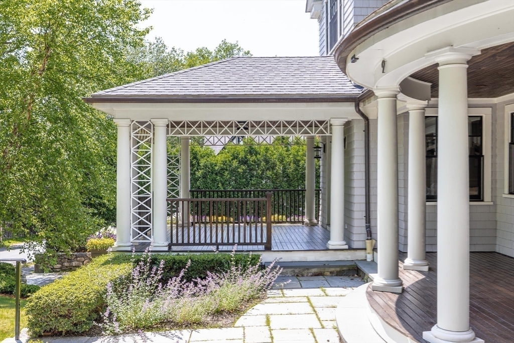 9 Woodman Road Newton, MA 02467 - Photo 32 of 33