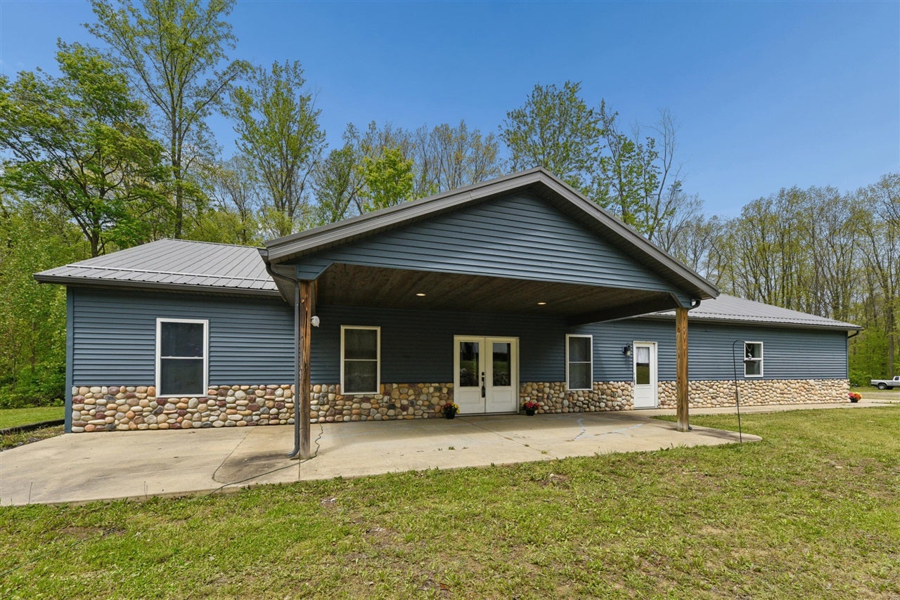 64778 Union Road Cassopolis, MI 49031 - Photo 6 of 59 Gallery Image 6